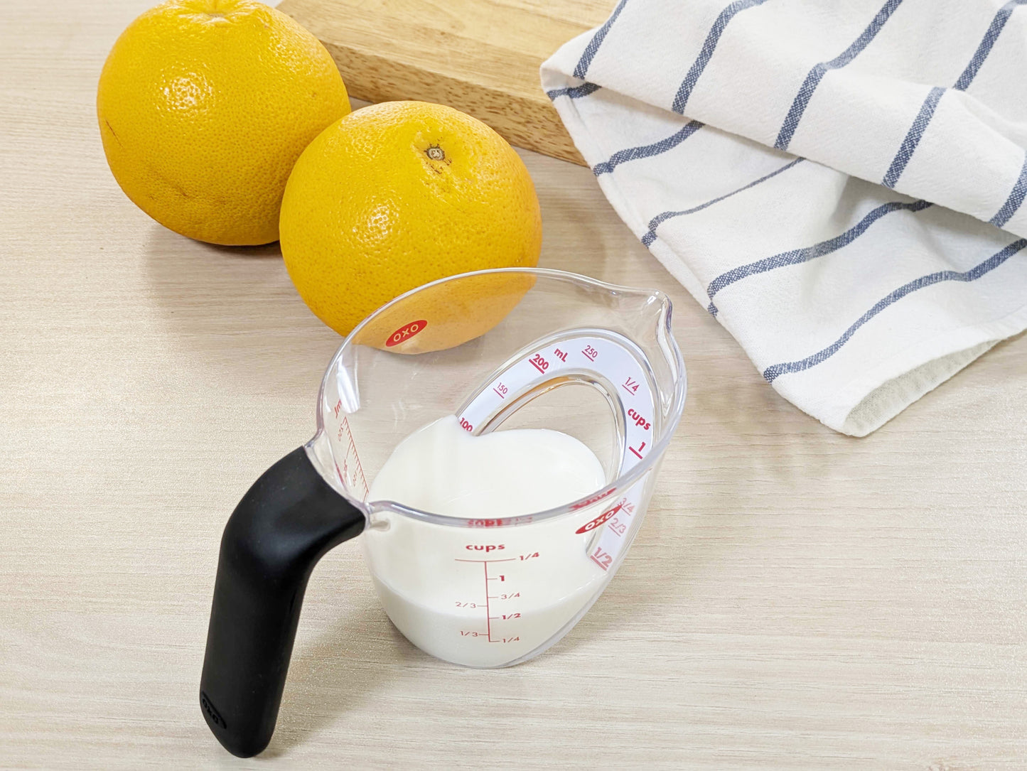 OXO(オクソー) アングルドメジャーカップ(250ml)