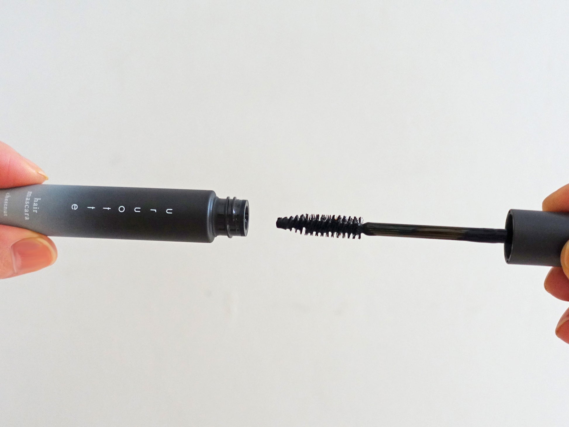 uruotte リタッチヘアマスカラ