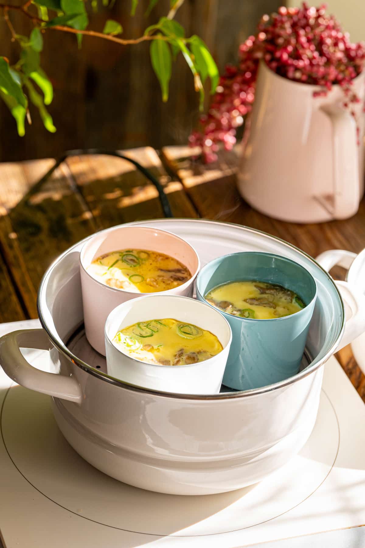 富士ホーロー マルチホーロー鍋 ハットポット（18センチ）蒸し器付き