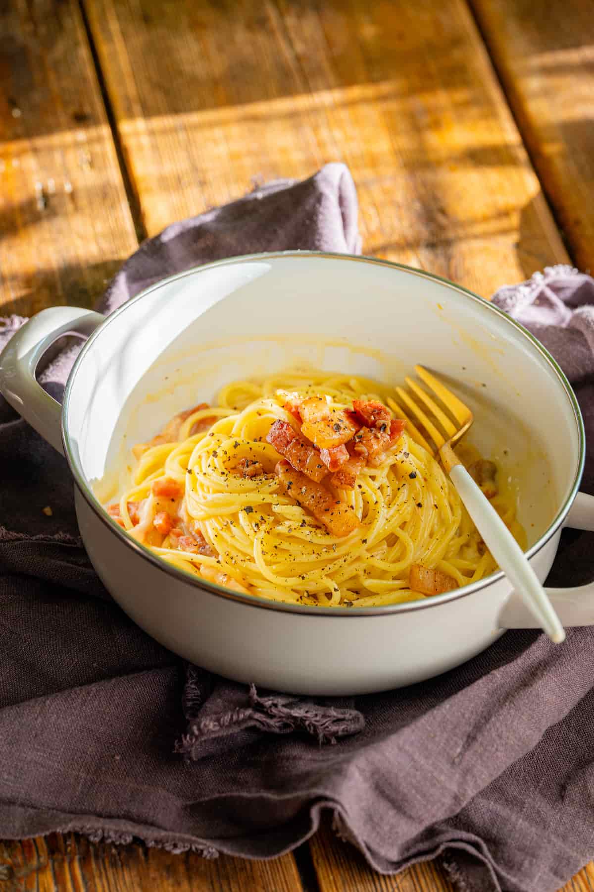 富士ホーロー マルチホーロー鍋 ハットポット（18センチ）蒸し器付き