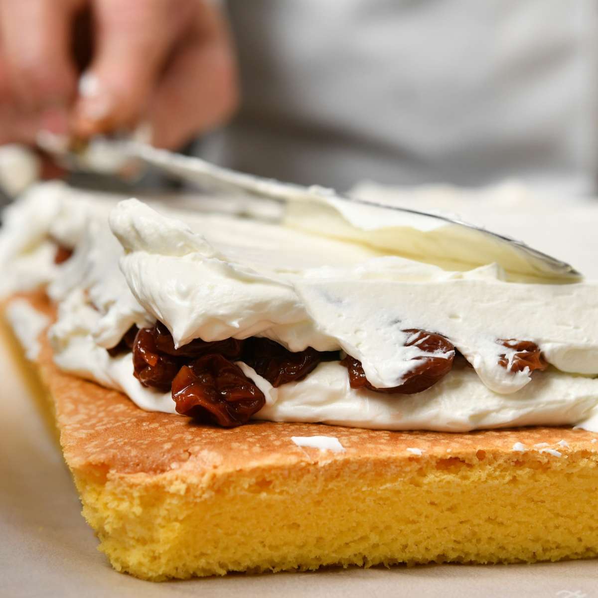 バタークリームケーキ チェリーサンド 6個入/おかしめいと