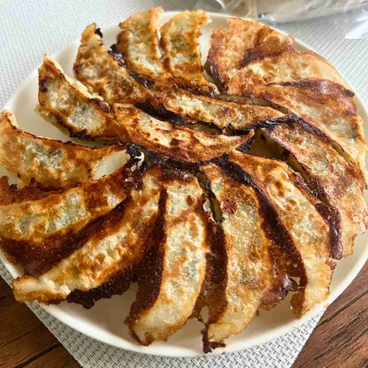 ソルティチキン餃子 （30個入り）タレなし／ほぁんほぁん点心餃子工房舗