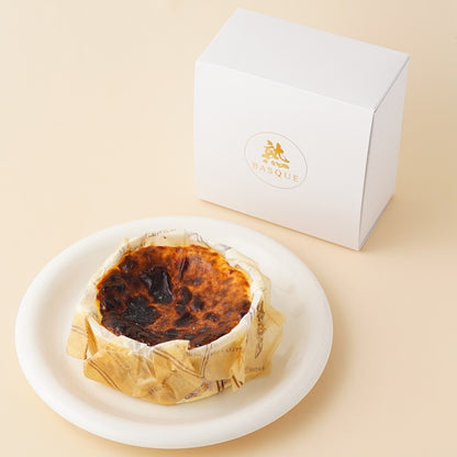 CACIORI　熟成バスクチーズケーキのパッケージ
