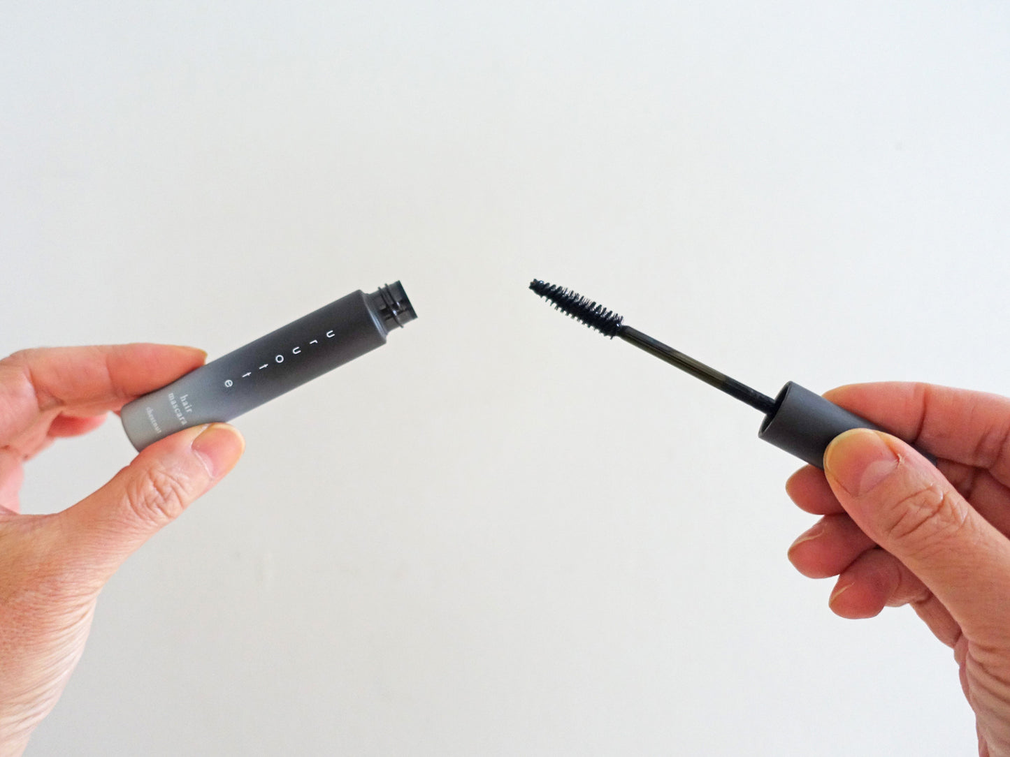 uruotte リタッチヘアマスカラ