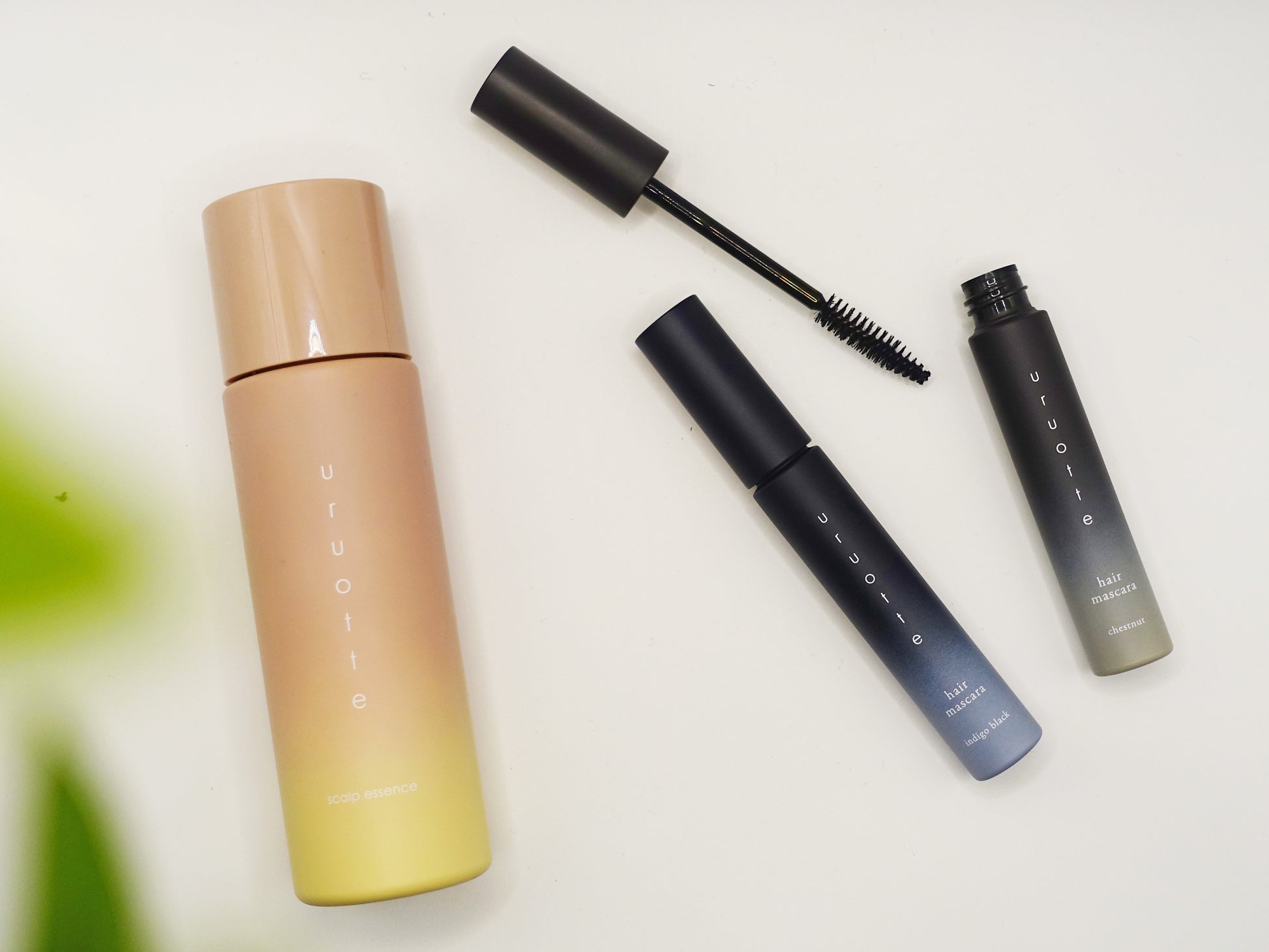 ウルオッテ（uruotte）エッセンスとヘアマスカラ